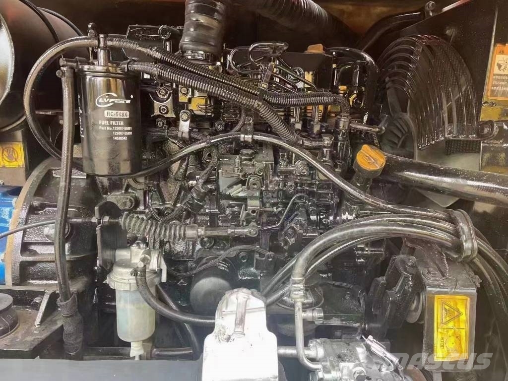 Doosan DX 80 中型挖土機/掘鑿機/挖掘機 7t-12t
