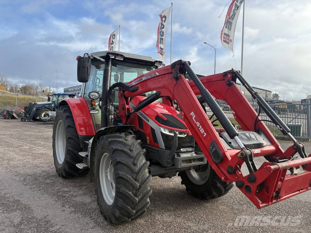 Massey Ferguson 5S.145 Traktoren