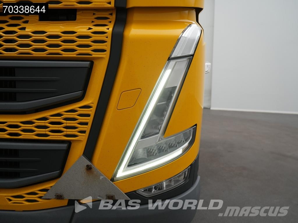 Volvo FH 460 4X2 Globe Mega 2x Tanks I-ParkCool Navi ACC Trekkvogner