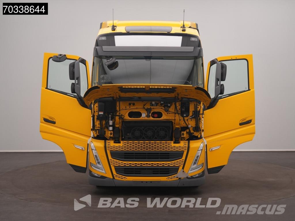 Volvo FH 460 4X2 Globe Mega 2x Tanks I-ParkCool Navi ACC Tracteur routier