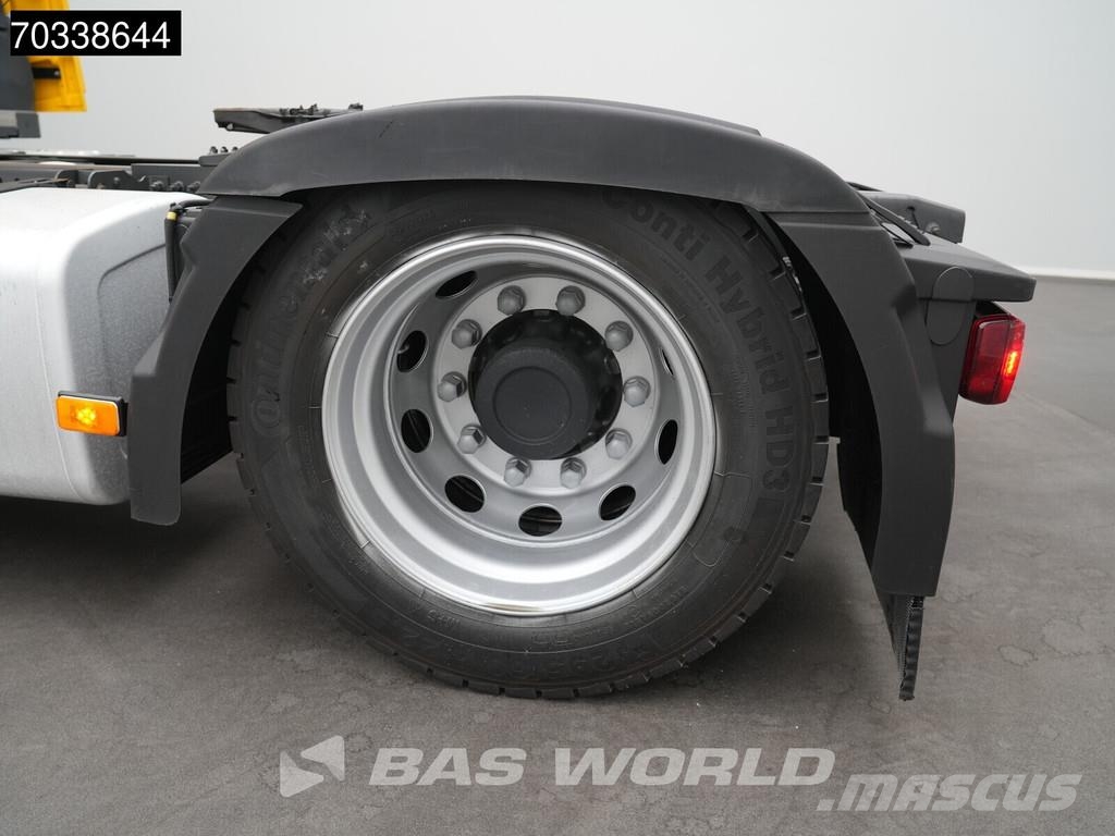 Volvo FH 460 4X2 Globe Mega 2x Tanks I-ParkCool Navi ACC Prime Movers