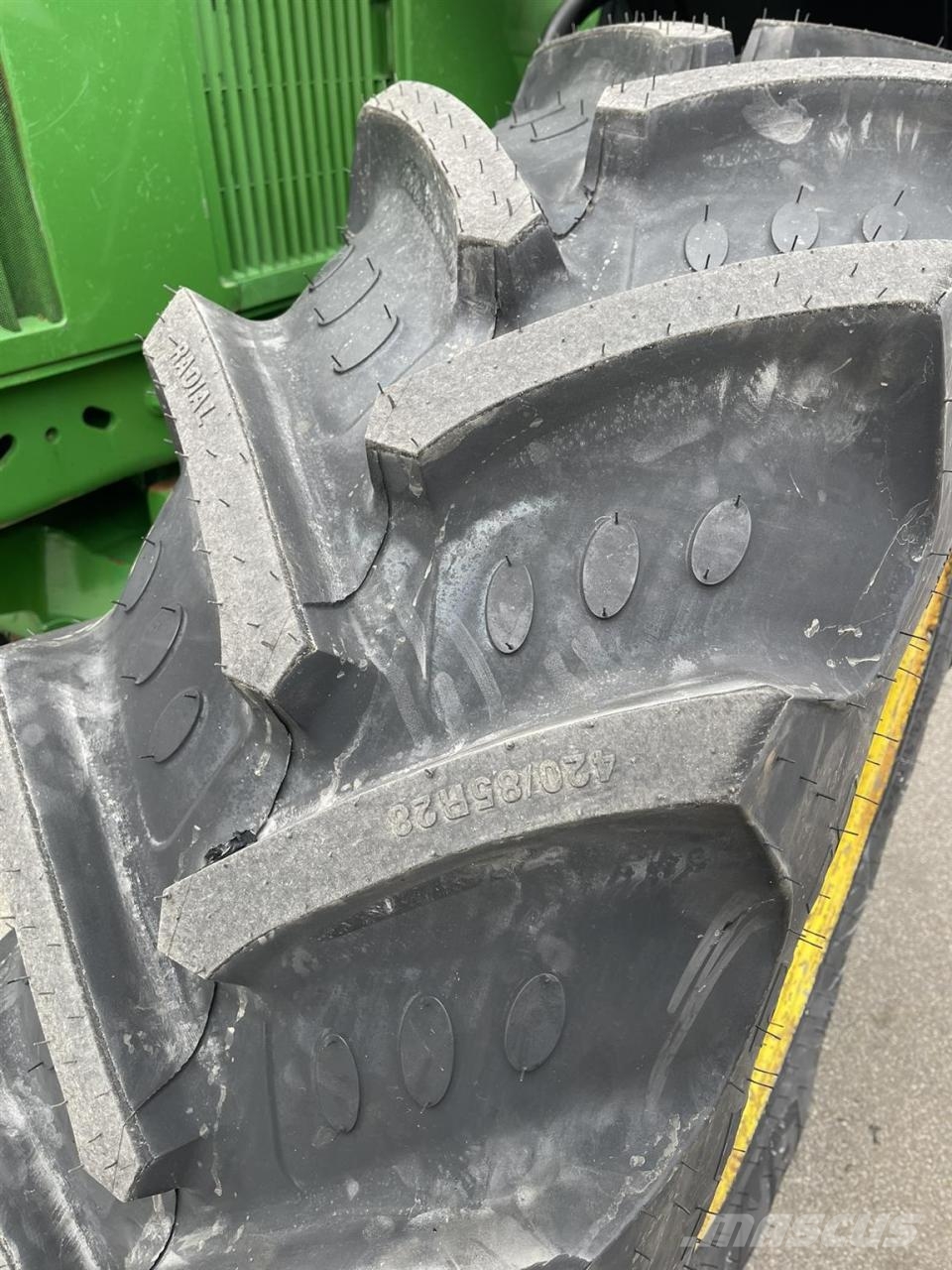 John Deere 6910 Power Quad, Frontlader Stoll FZ 30.1, gepfleg الجرارات