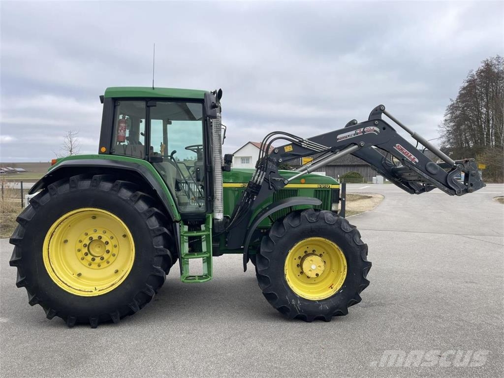 John Deere 6910 Power Quad, Frontlader Stoll FZ 30.1, gepfleg الجرارات