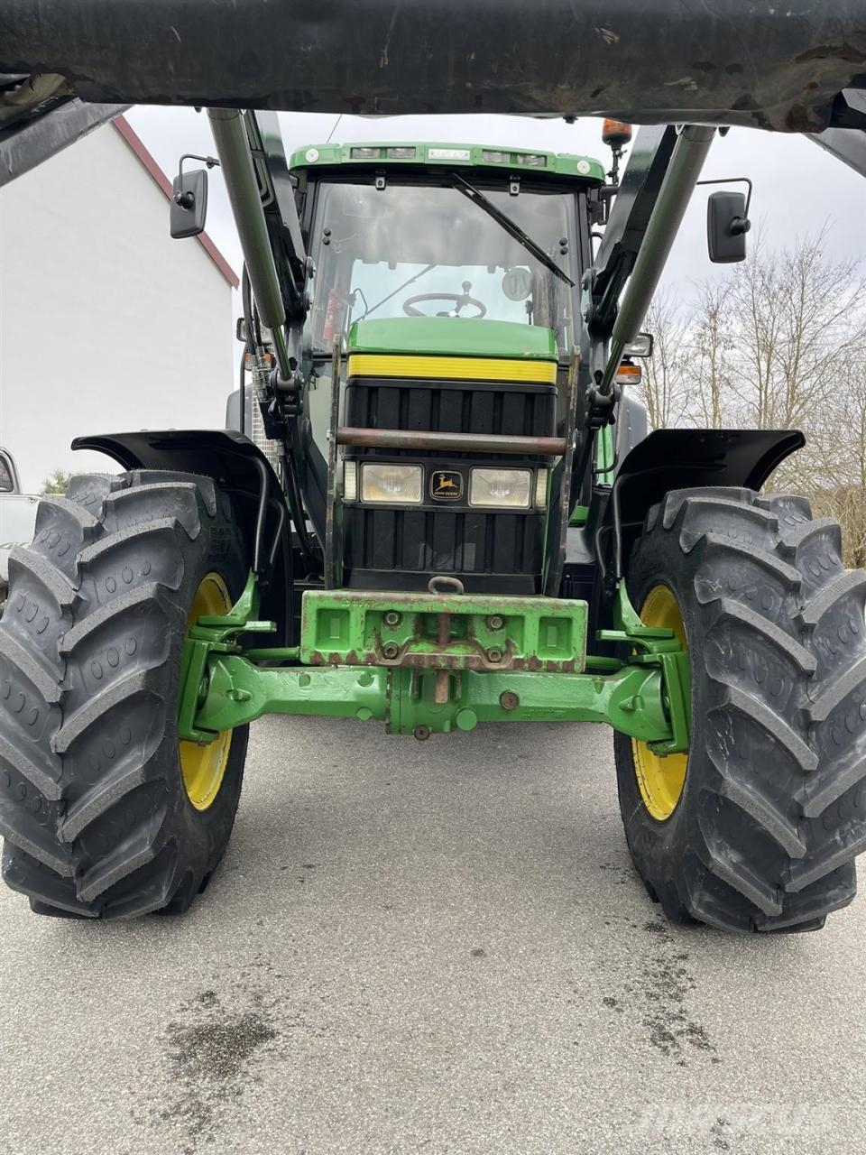John Deere 6910 Power Quad, Frontlader Stoll FZ 30.1, gepfleg الجرارات