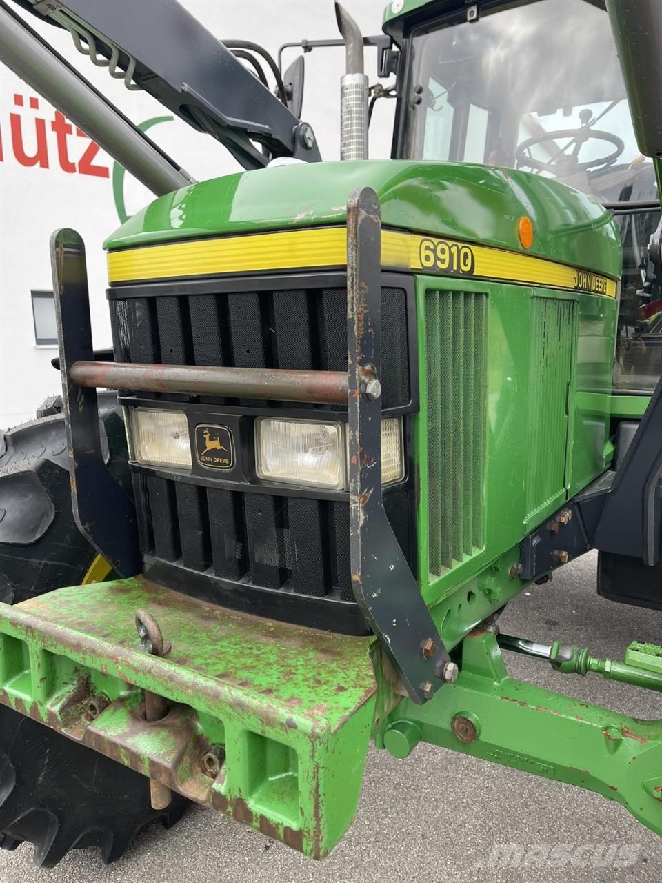 John Deere 6910 Power Quad, Frontlader Stoll FZ 30.1, gepfleg الجرارات