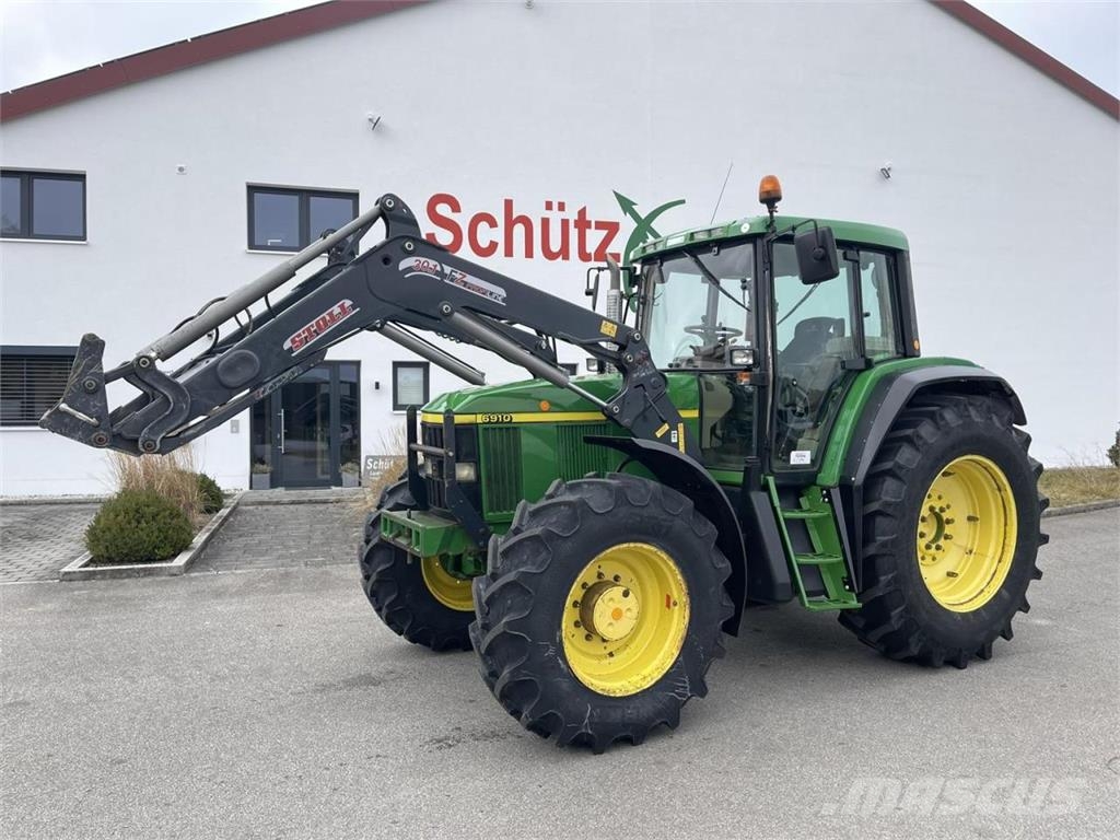 John Deere 6910 Power Quad, Frontlader Stoll FZ 30.1, gepfleg الجرارات