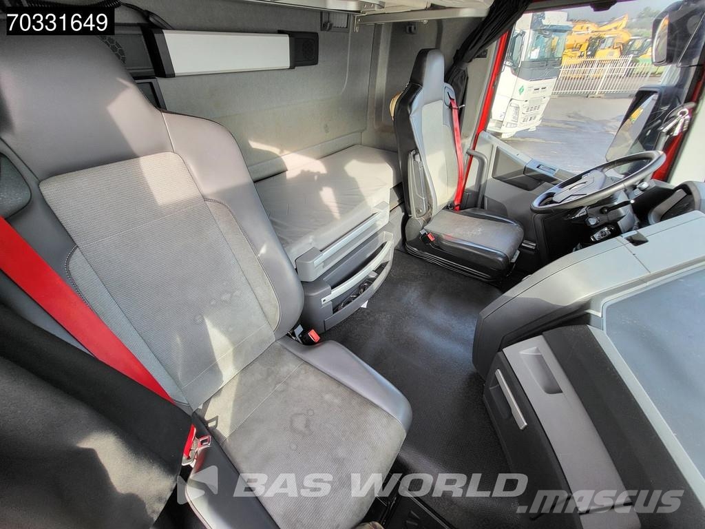 Renault T 460 4X2 SleeperCab ADR Standklima PTO ACC Alcoa' Sattelzugmaschinen