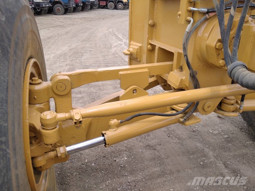 CAT 16 G Niveleuse