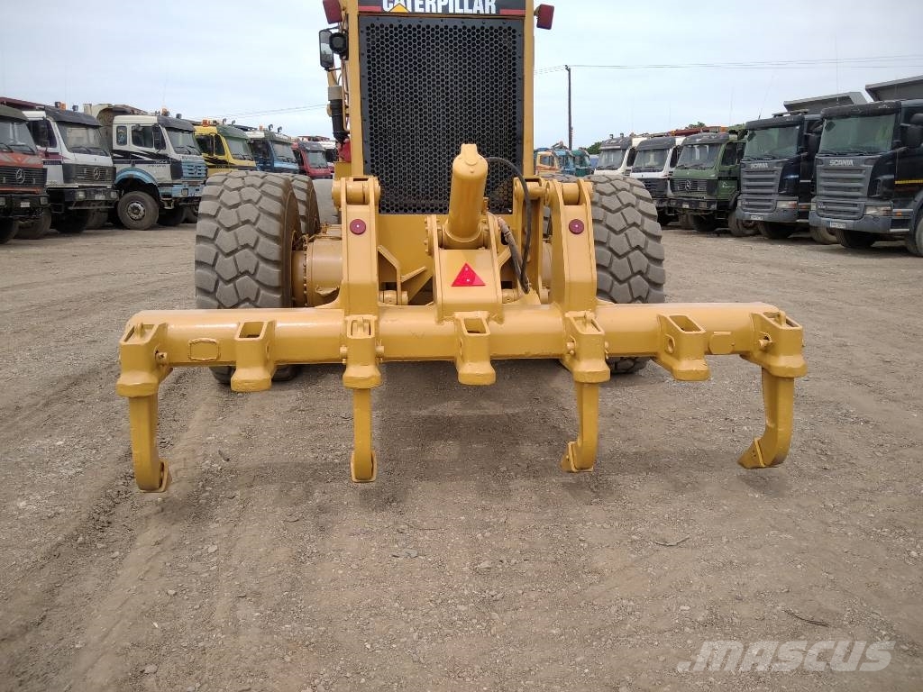 CAT 16 G Niveleuse