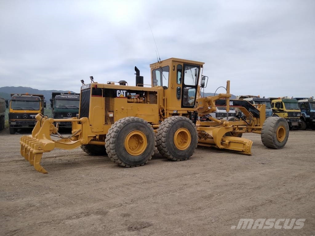 CAT 16 G Niveleuse