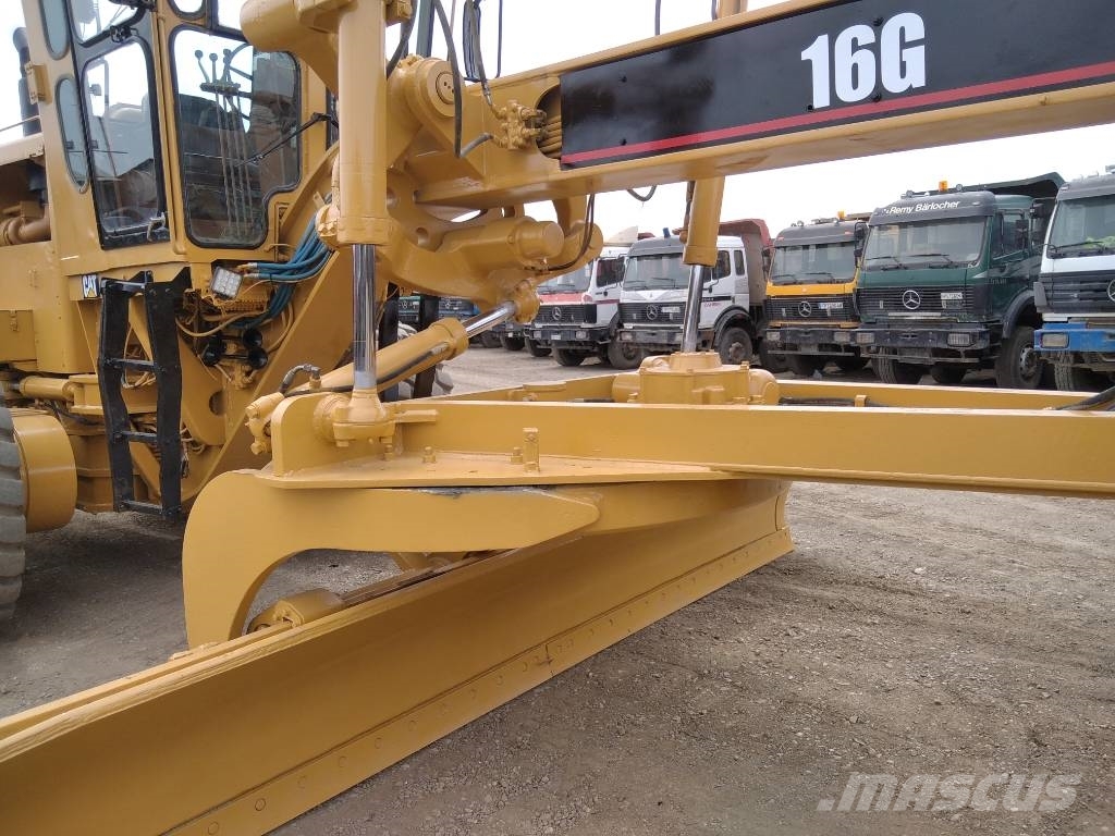 CAT 16 G Niveleuse