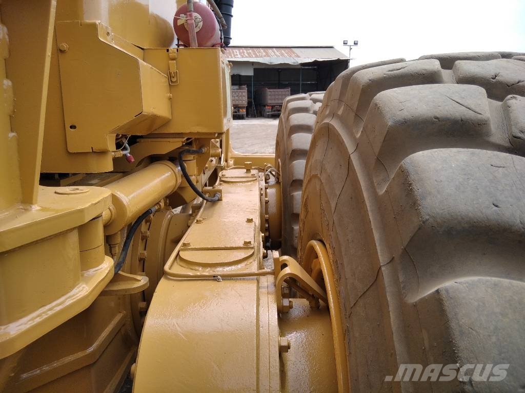 CAT 16 G Niveleuse