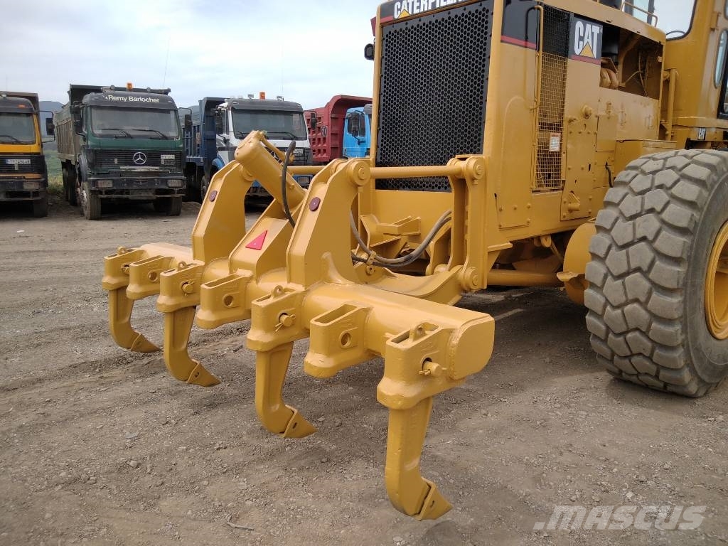 CAT 16 G Niveleuse