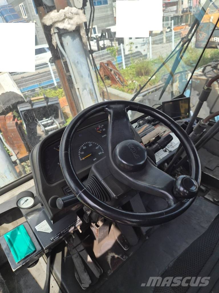 TCM FD 200 Teleskopski viličarji