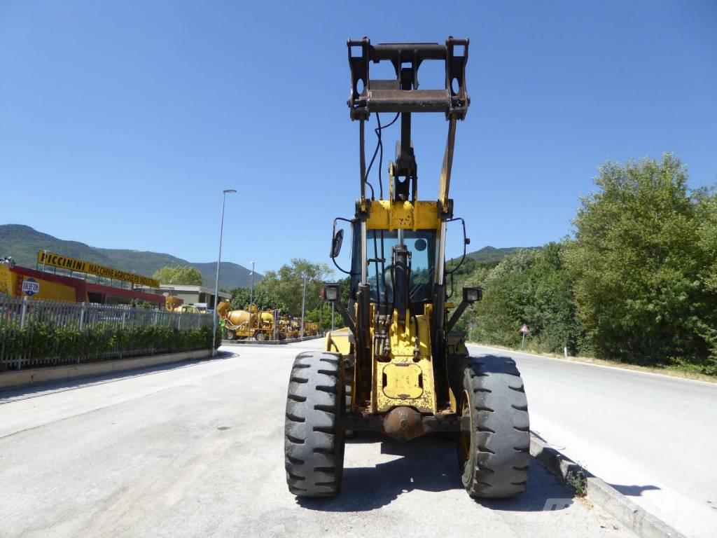 New Holland W130 لوادر بعجل