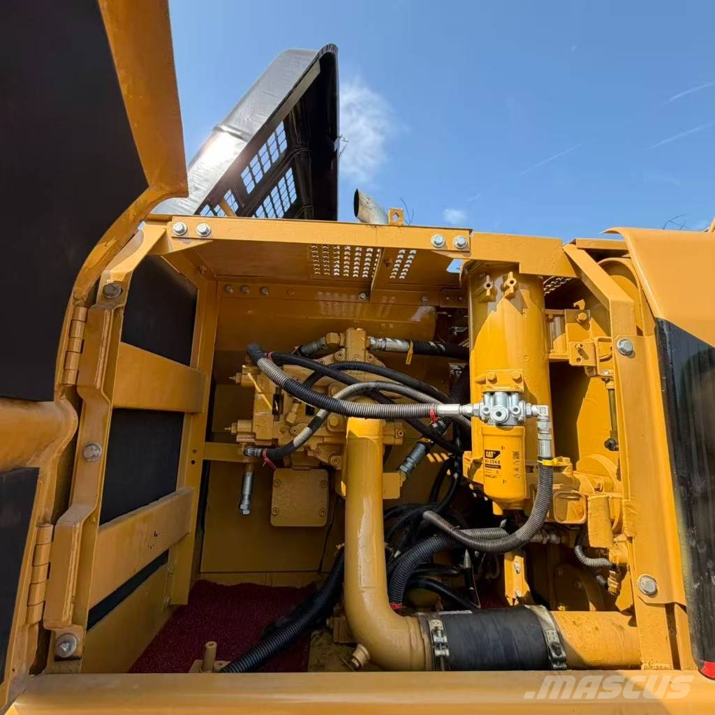 CAT CAT320BL Midi bagri 7t – 12t
