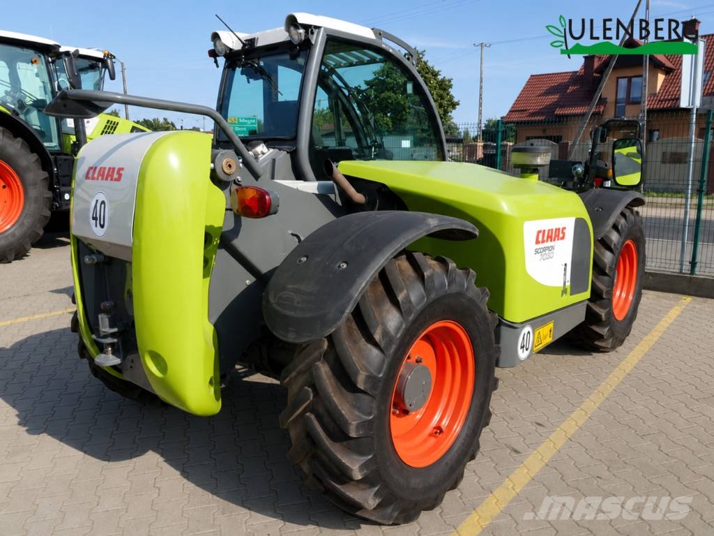 CLAAS Scorpion 7030 مناولات متداخلة