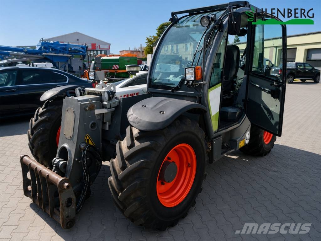 CLAAS Scorpion 7030 مناولات متداخلة