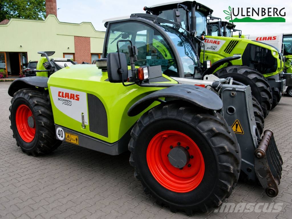 CLAAS Scorpion 7030 مناولات متداخلة