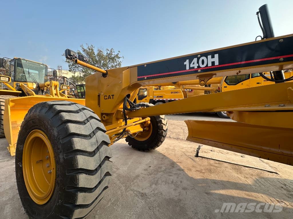 CAT 140 H   the largest‑scale supplier 그레이더