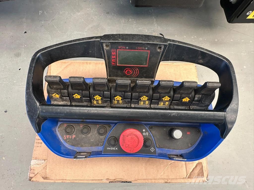 Fassi F 990.RA.2.27 XHE+JIBL 615+ LIER Mobiilinosturit