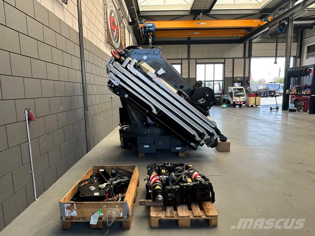 Fassi F 990.RA.2.27 XHE+JIBL 615+ LIER Mobiilinosturit