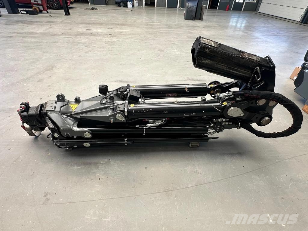 Fassi F 990.RA.2.27 XHE+JIBL 615+ LIER Mobiilinosturit