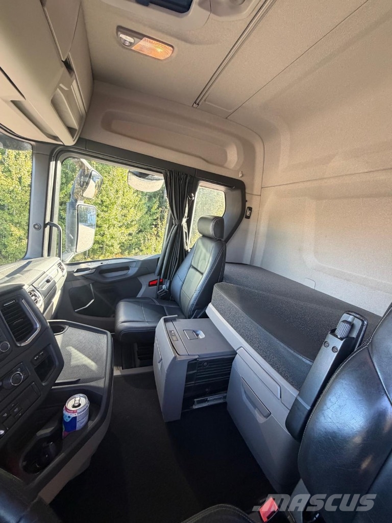 Scania R540A6x2/4NB Седельные тягачи