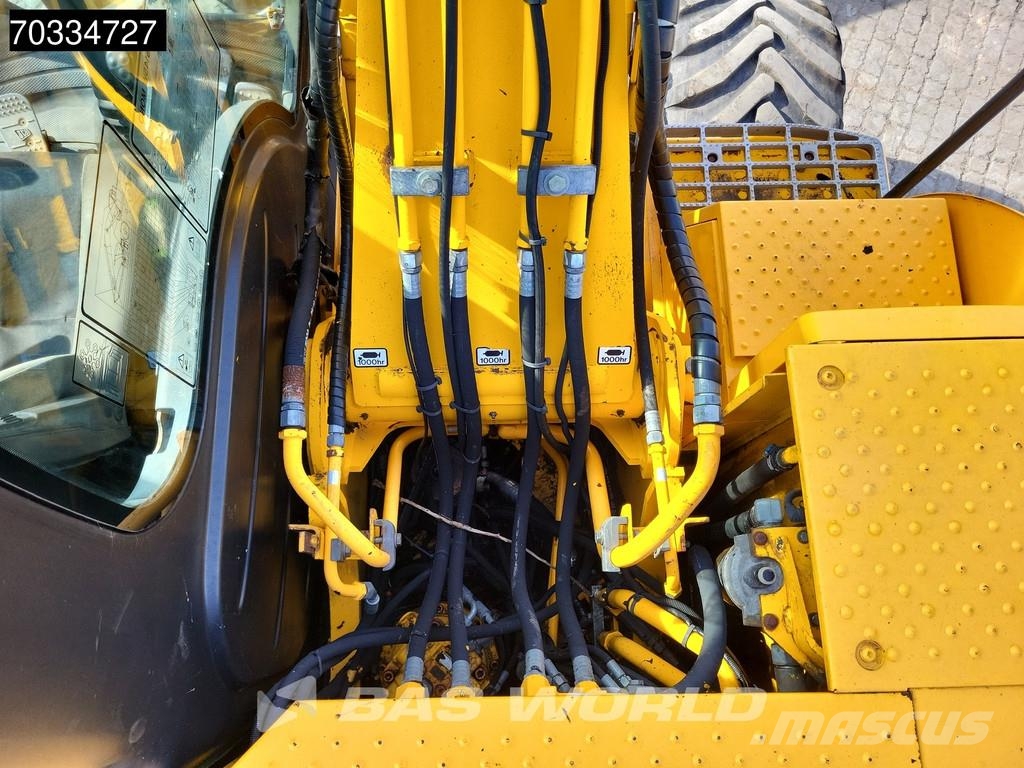 JCB JS145W Dutch Registration Gravemaskiner på hjul