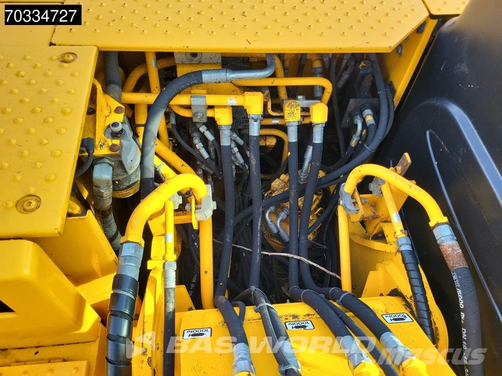 JCB JS145W Dutch Registration Gravemaskiner på hjul