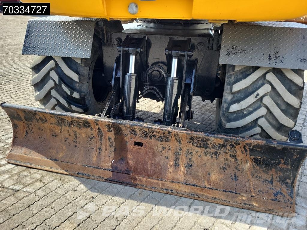 JCB JS145W Dutch Registration Gravemaskiner på hjul