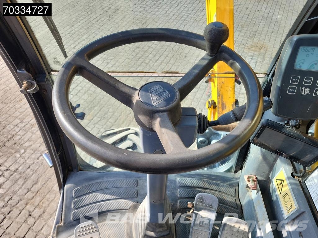 JCB JS145W Dutch Registration Gravemaskiner på hjul