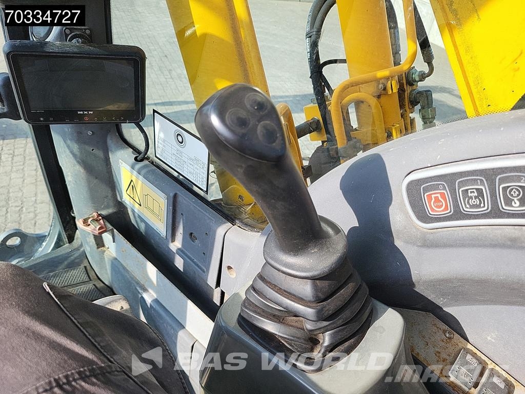 JCB JS145W Dutch Registration Gravemaskiner på hjul