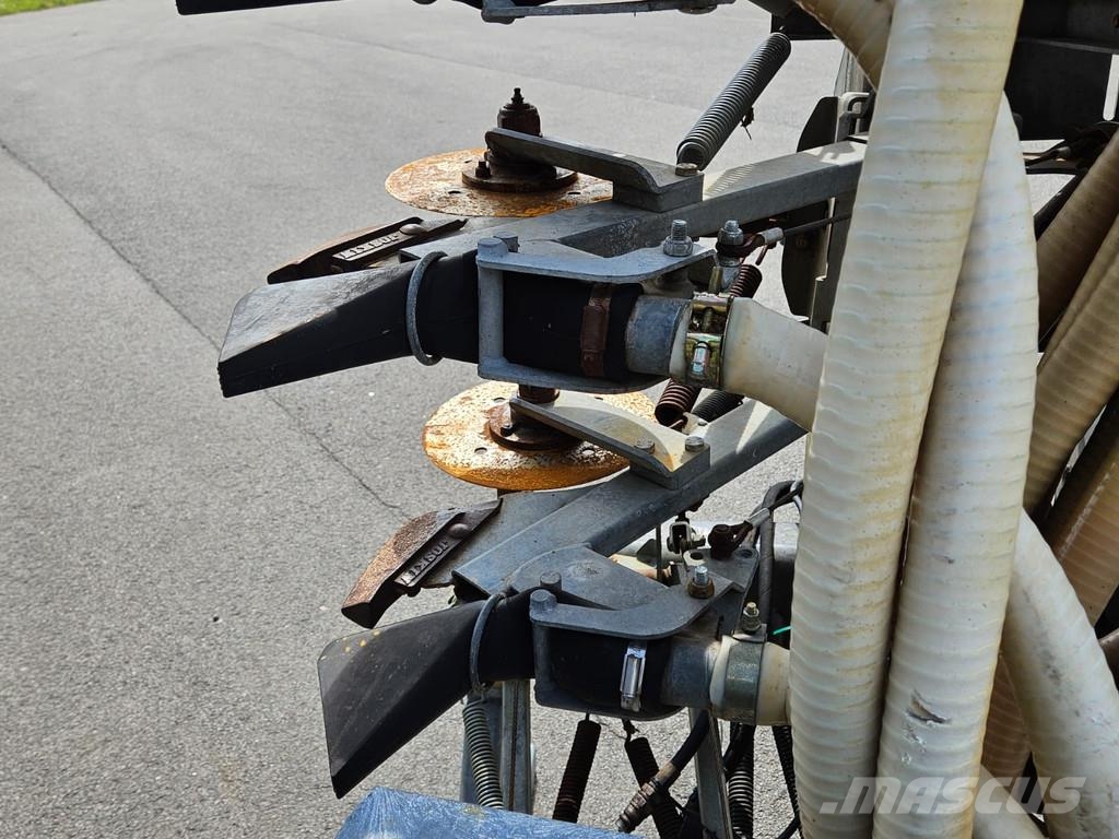 Joskin 6880 Multi-ACTION Mestverspreider