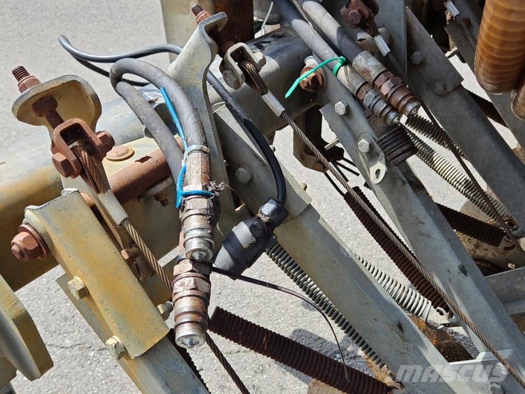 Joskin 6880 Multi-ACTION Mestverspreider