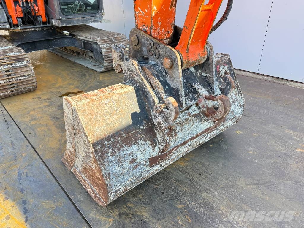 Hitachi ZX130-3 - Hammer Lines / Quick Coupler Roomikekskavaatorid