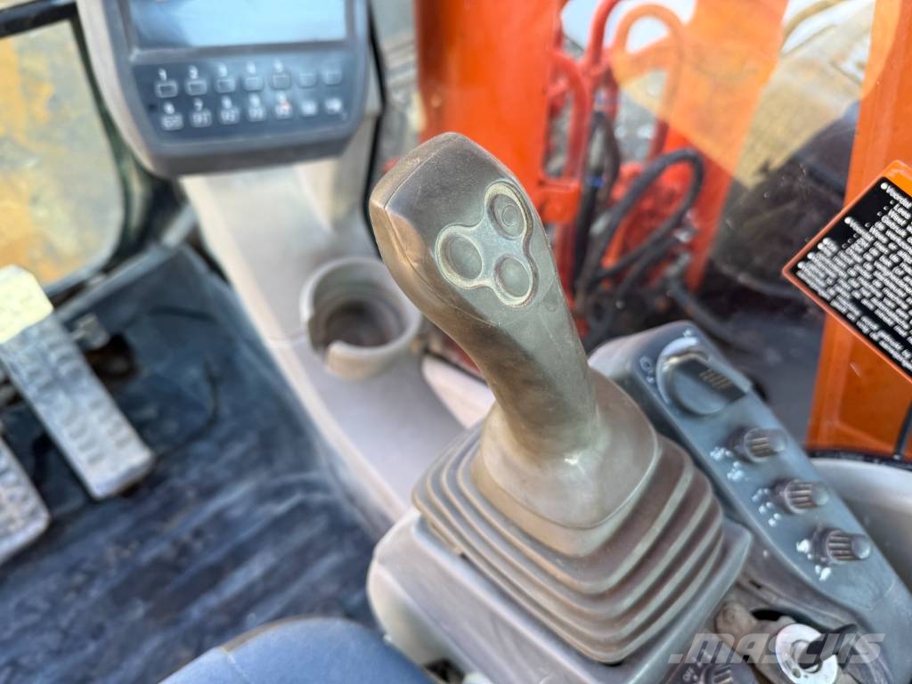 Hitachi ZX130-3 - Hammer Lines / Quick Coupler Roomikekskavaatorid