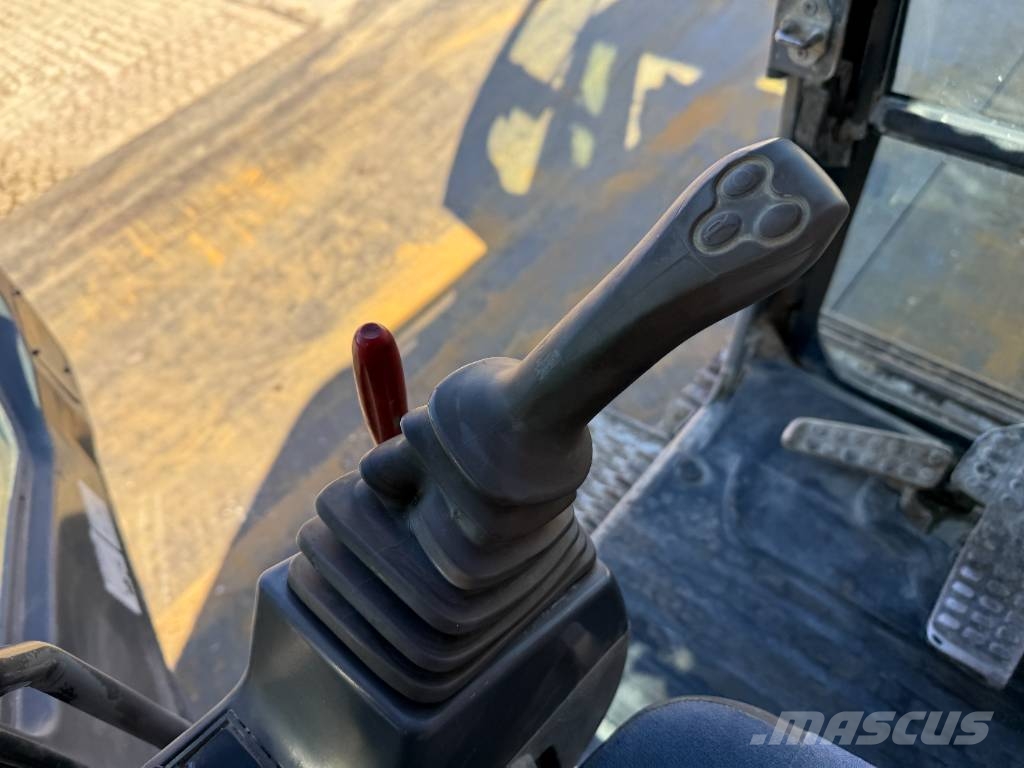 Hitachi ZX130-3 - Hammer Lines / Quick Coupler Roomikekskavaatorid