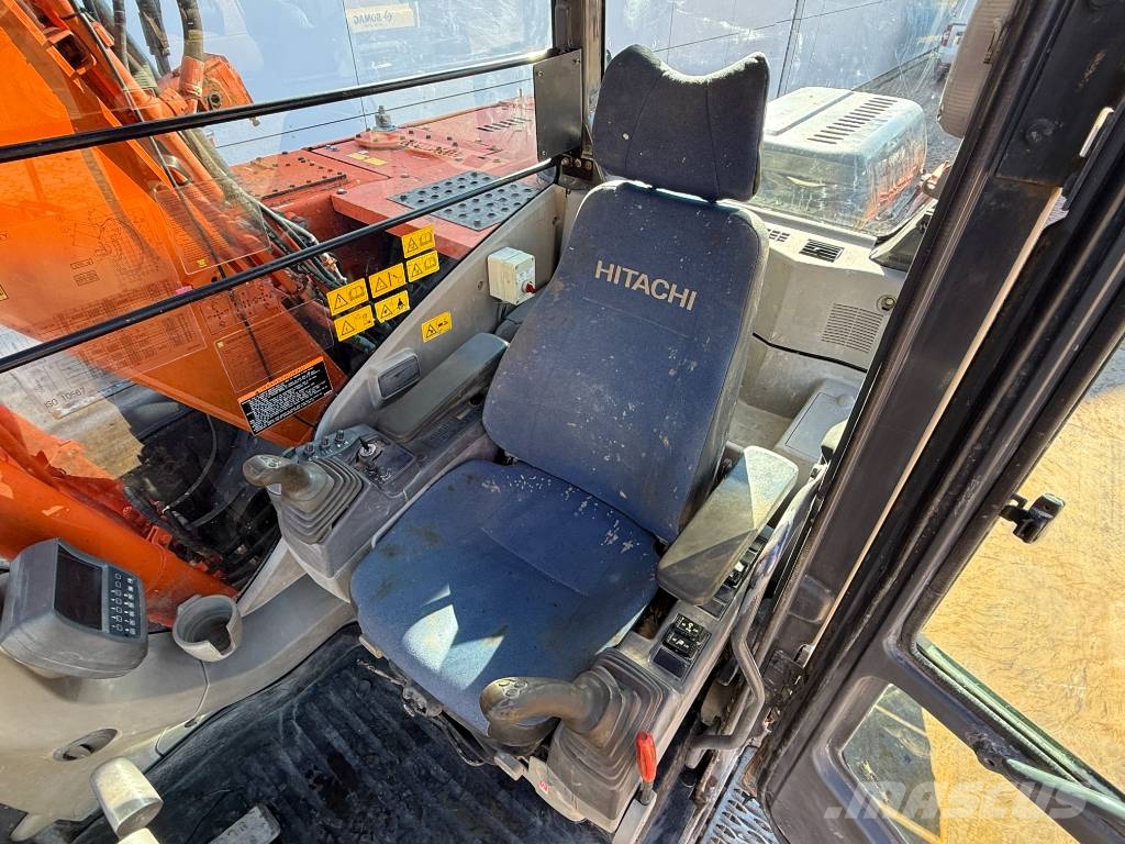 Hitachi ZX130-3 - Hammer Lines / Quick Coupler Roomikekskavaatorid