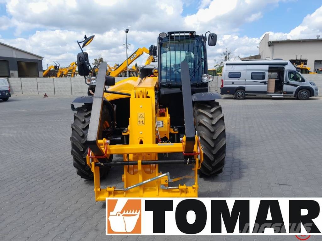 JCB 531-70 مناولات متداخلة