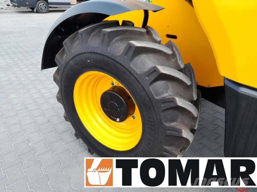 JCB 531-70 مناولات متداخلة