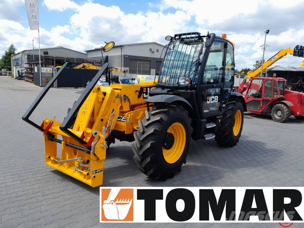 JCB 531-70 مناولات متداخلة