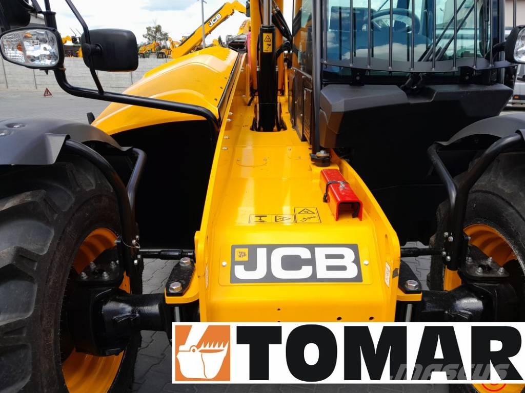 JCB 531-70 مناولات متداخلة