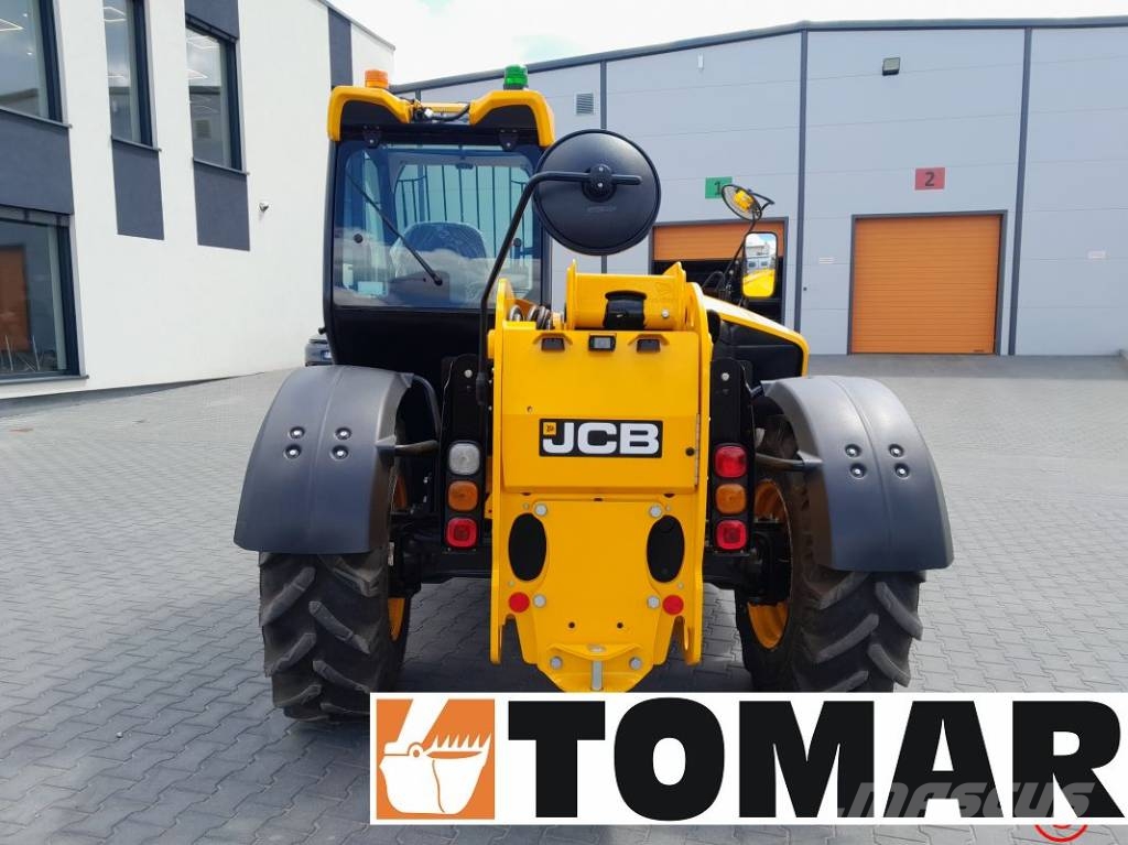 JCB 531-70 مناولات متداخلة