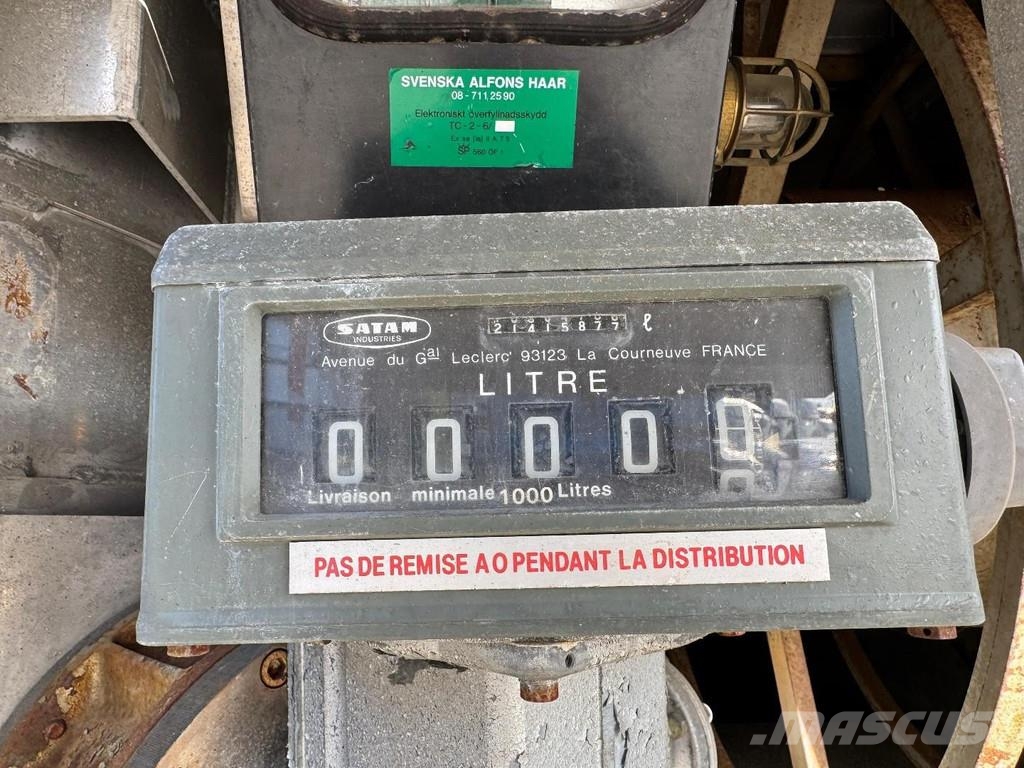 Volvo N10 6X4 Robson-Drive + TANK 14.000 LITER Tankwagen