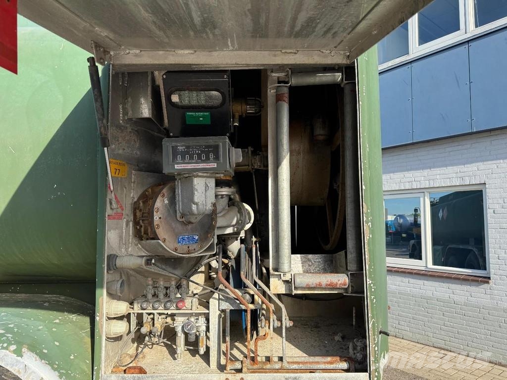 Volvo N10 6X4 Robson-Drive + TANK 14.000 LITER Tankwagen
