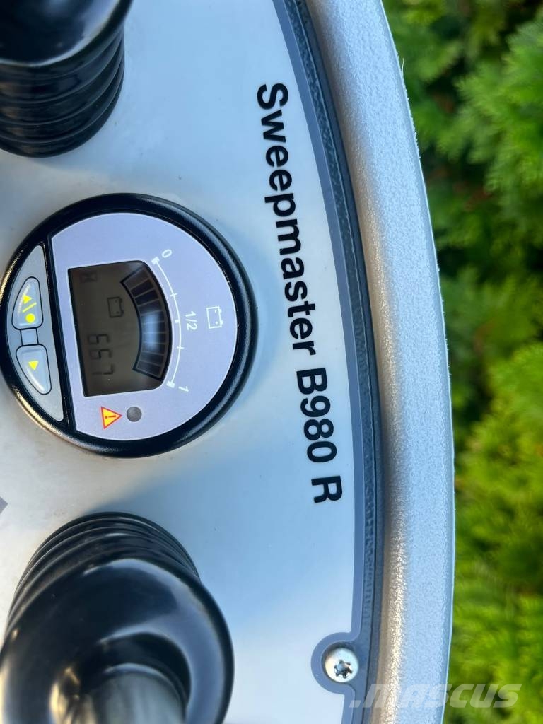 Hako Sweepmaster 980R Strojevi za metenje