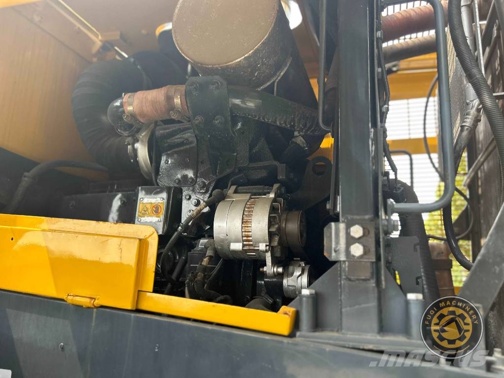 Komatsu WA380 Radlader