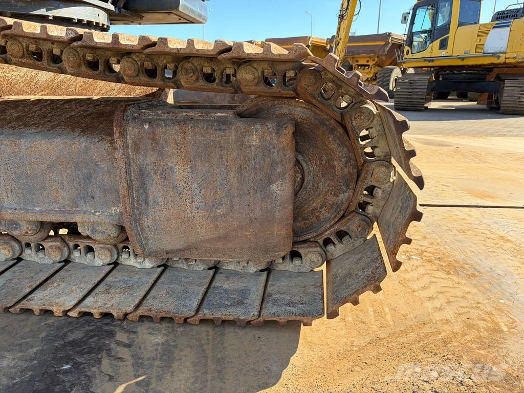 Kobelco SK300LC-10E Crawler excavators