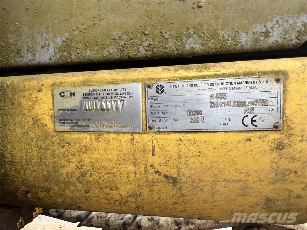 New Holland E 485 حفارات